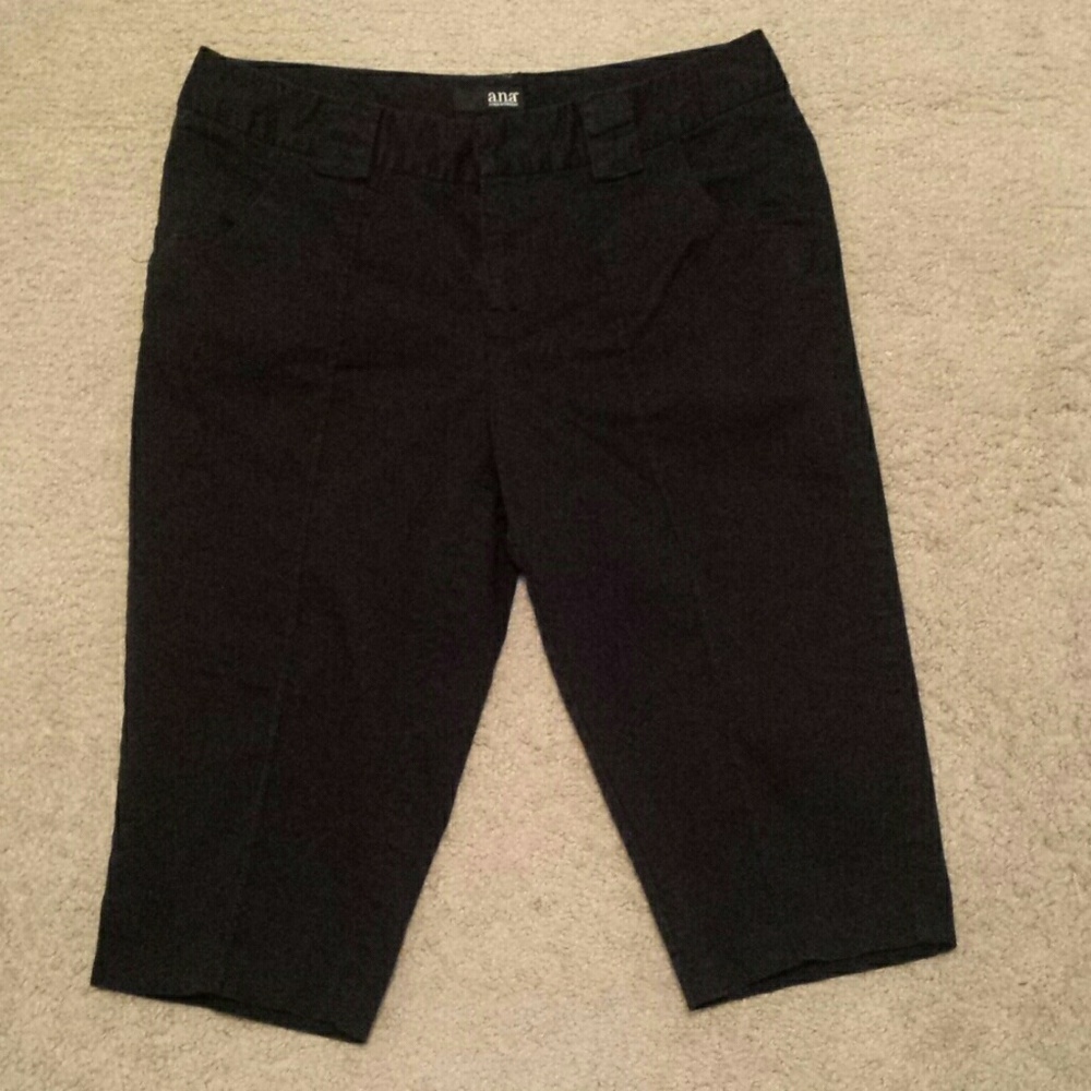 Women's Ana Capris